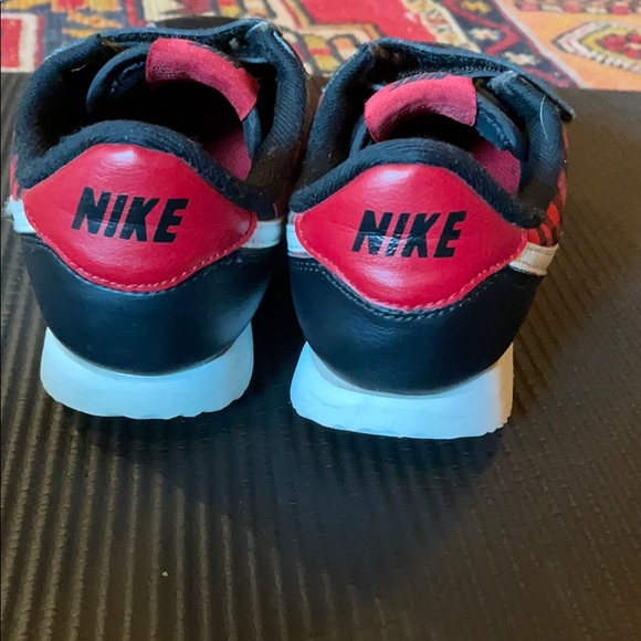 Nike Cortez kids, size 1.5 - Picture 2 of 5